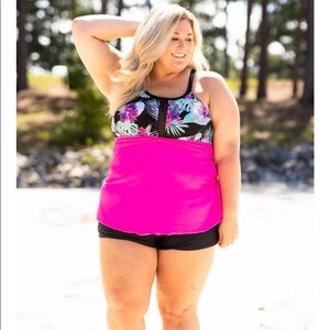 CHIC SOUL. SWIM SHORTS